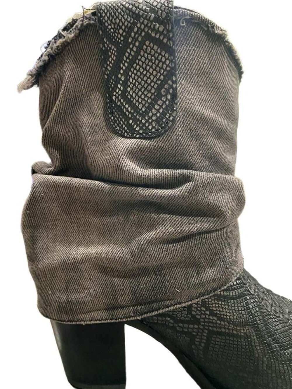 Dingo Denim Dream Leather Bootie Size 7M Black Snake Snip Toe - Picture 2 of 9